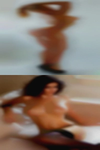 Downey like to fuck naked girls.